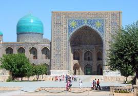 One of the domes that dominate the sky of Uzbekistan