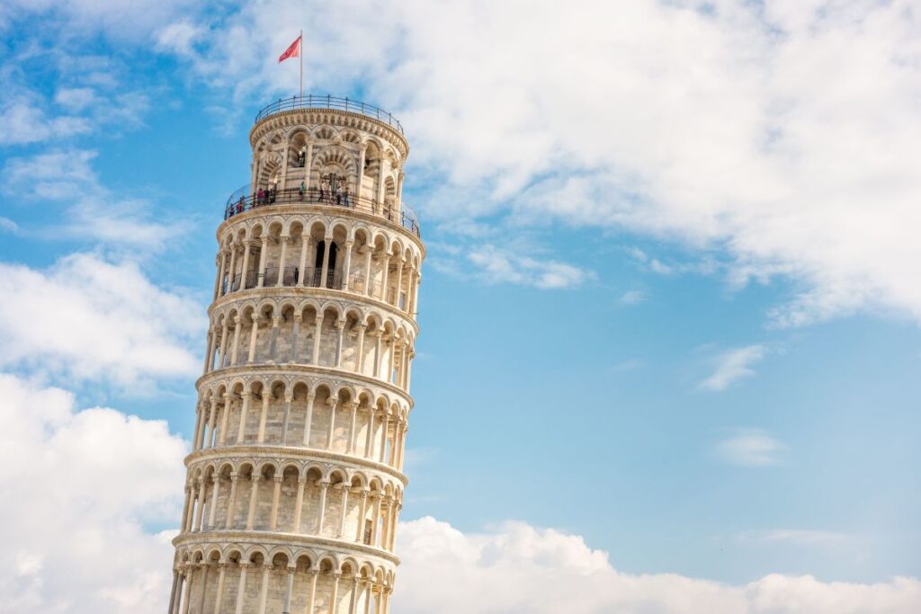 Leaning Tower of Pisa: Pisa, Italy
