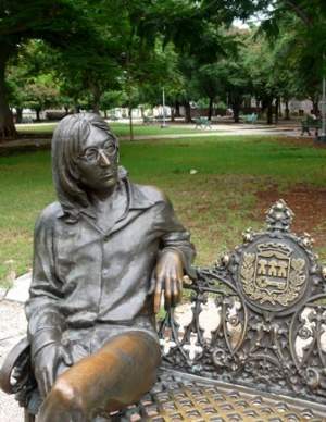 Monument to John Lennon in a park in Havana .