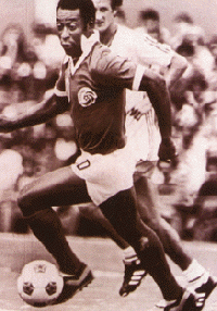 Pelé showing his soccer skills