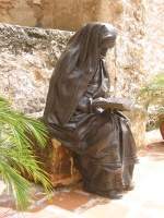 Sculpture by the artist José Villa Soberón in the Madre Teresa de Calcuta Garden in Old Havana .