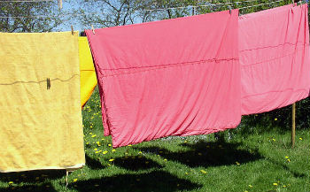 Drying clothes is an example of evaporation